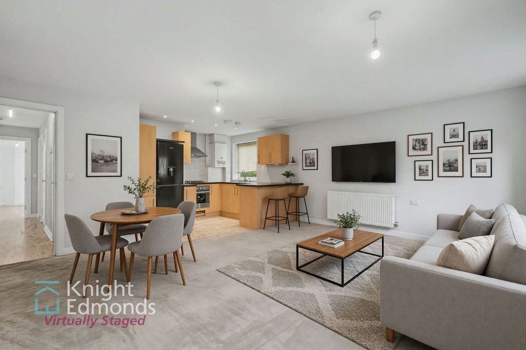Property photo 1 of 11 Living Area