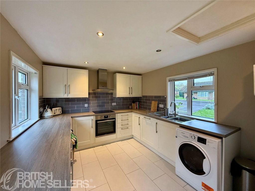 Property photo 2 of 17 Picture No. 07