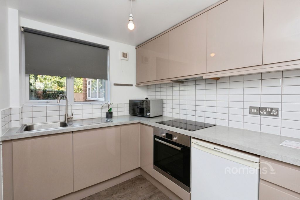 Property photo 1 of 14 Pbox-Img.Jpg