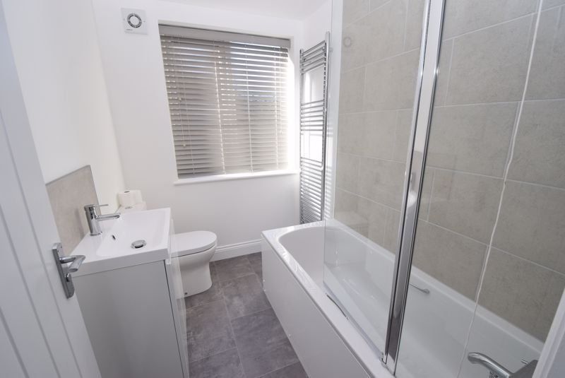 Property photo 3 of 6 Photo 4