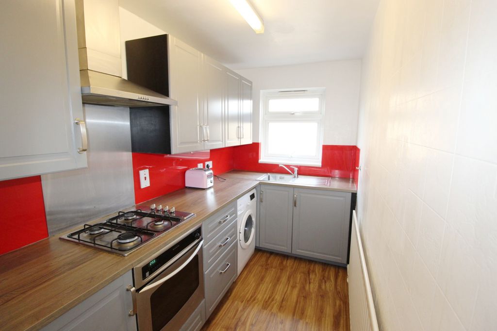 Property photo 1 of 4