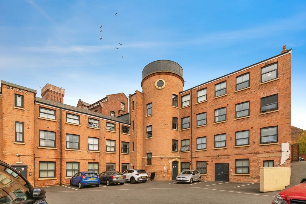 Property photo 1 of 14 Photo