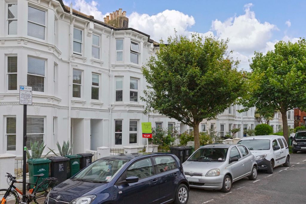 Property photo 1 of 9 Westbourne.Jpg