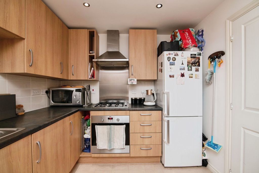 Property photo 2 of 18 Pbox-Img.Jpg