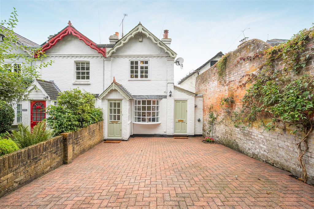 Property photo 1 of 15