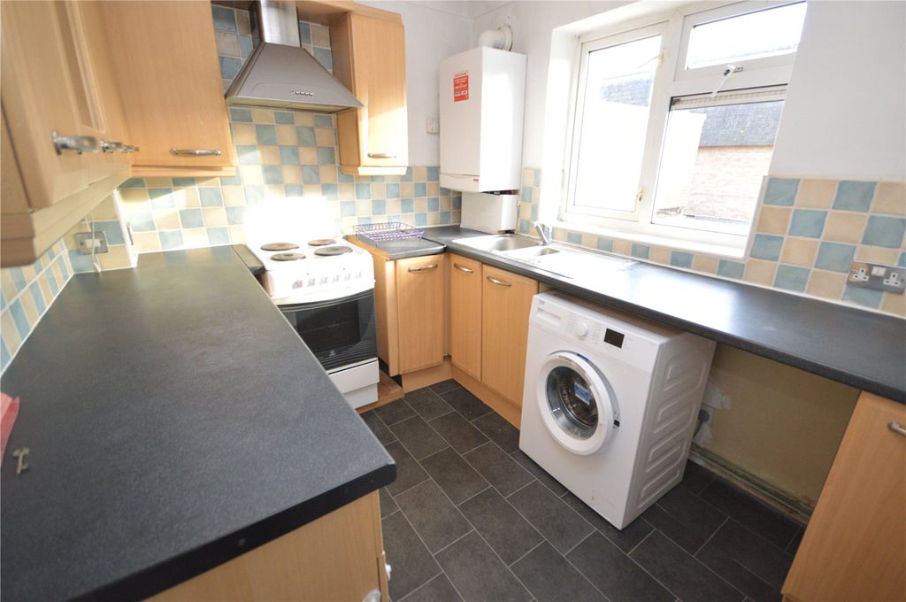 Property photo 3 of 8 Picture No. 06