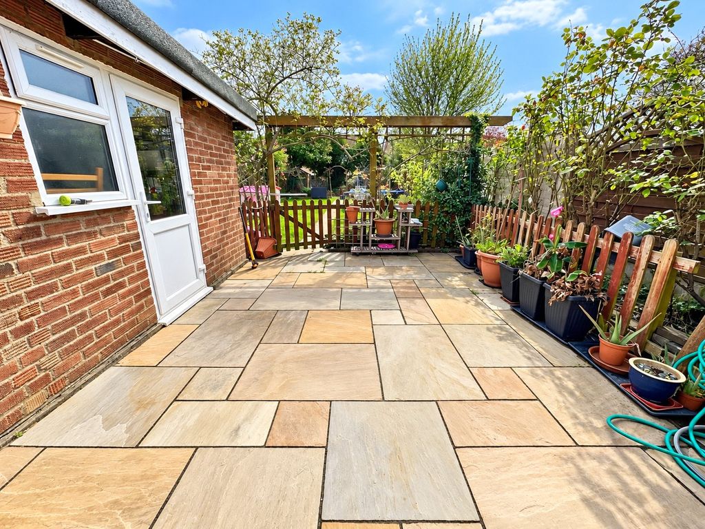 Property photo 2 of 19 Picture No. 23