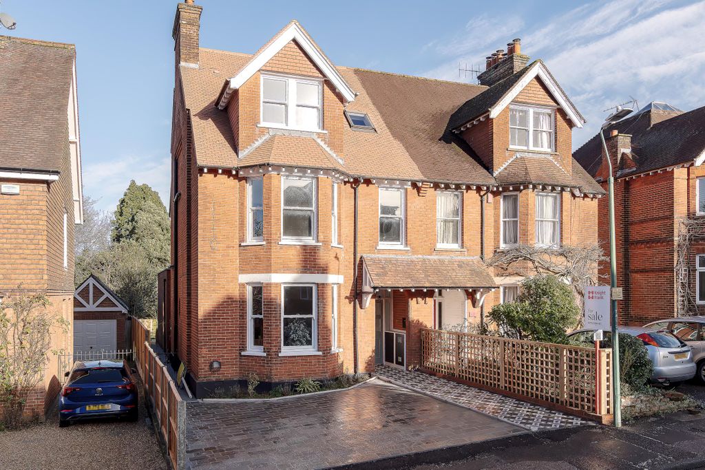 Property photo 1 of 25 Image