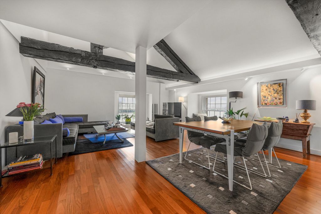 Property photo 2 of 12 Image