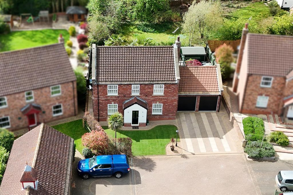 Property photo 1 of 37 3 Beacon Walk Gringley On The Hill Drone Front Asp