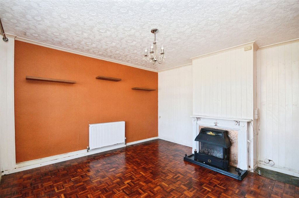 Property photo 2 of 12 Living Room