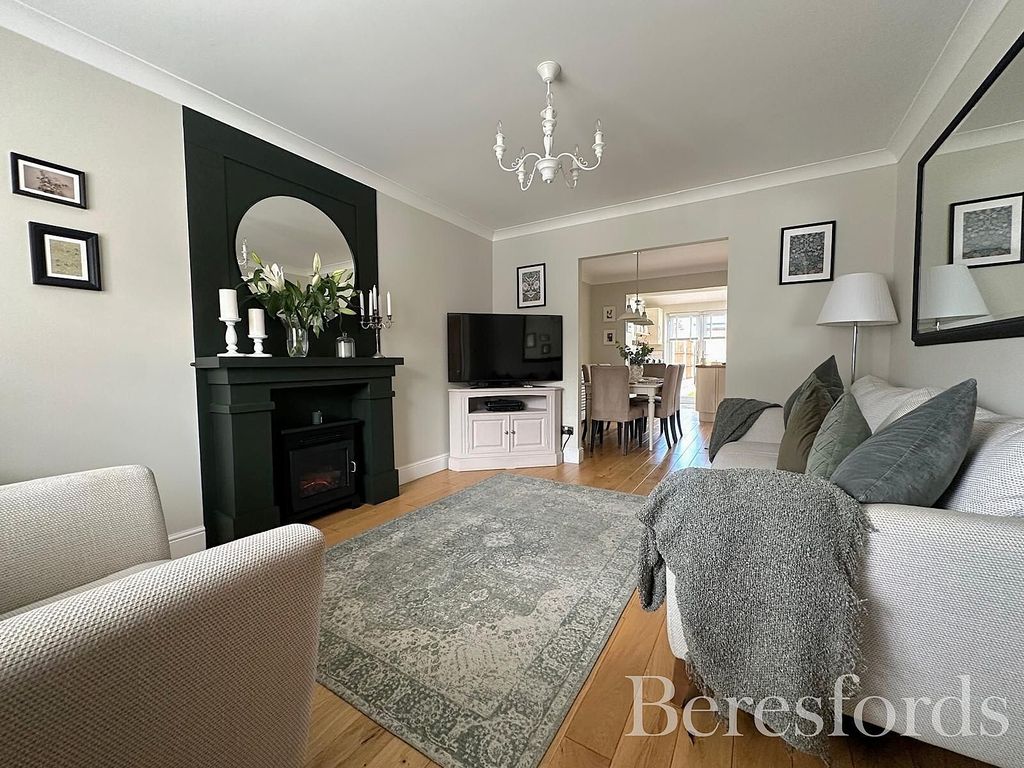 Property photo 2 of 41 Picture No. 80
