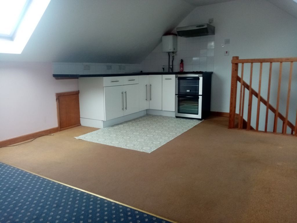 Property photo 2 of 14 Photo 8