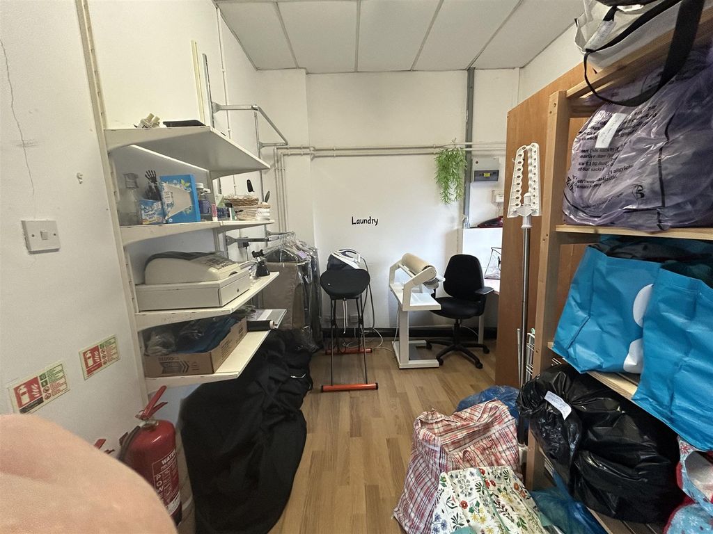 Property photo 3 of 6 Photo 2