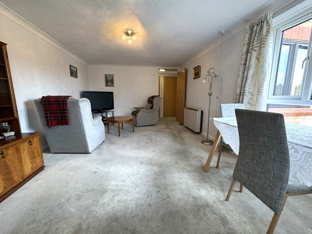 Property photo 3 of 12 16