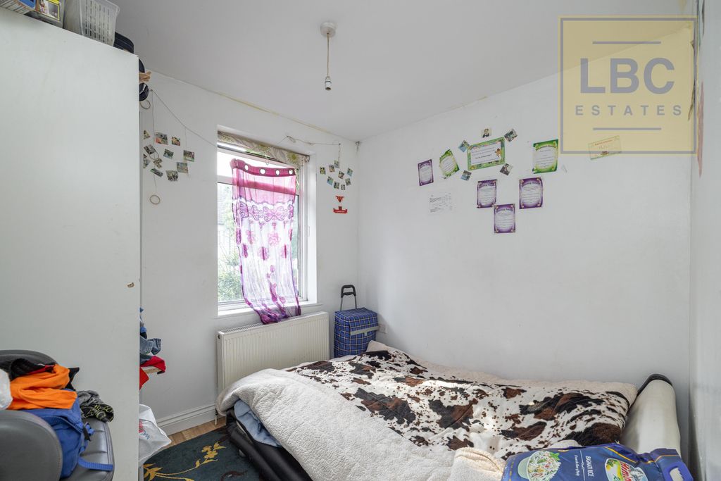 Property photo 3 of 22