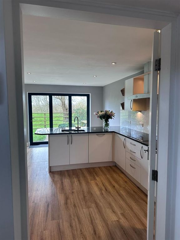 Property photo 3 of 25