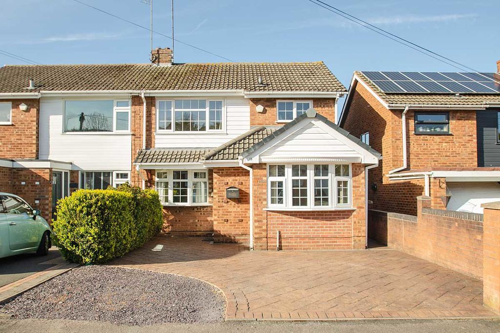 Property photo 1 of 17 Photo 5