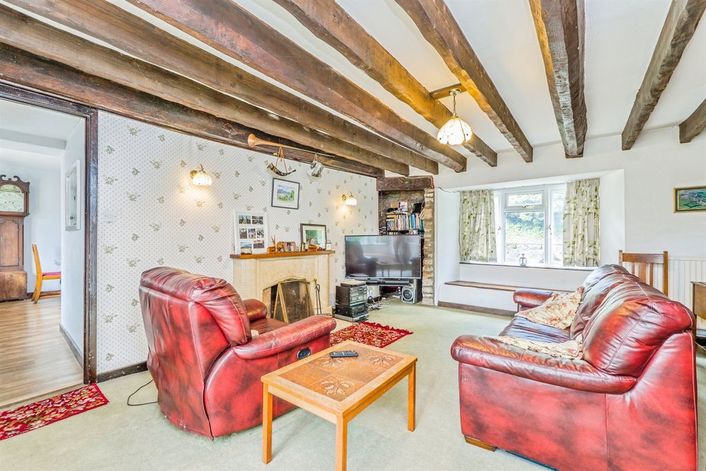 Property photo 2 of 30