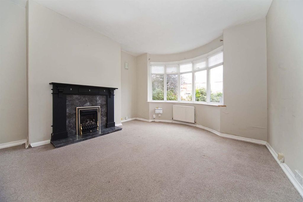 Property photo 2 of 29