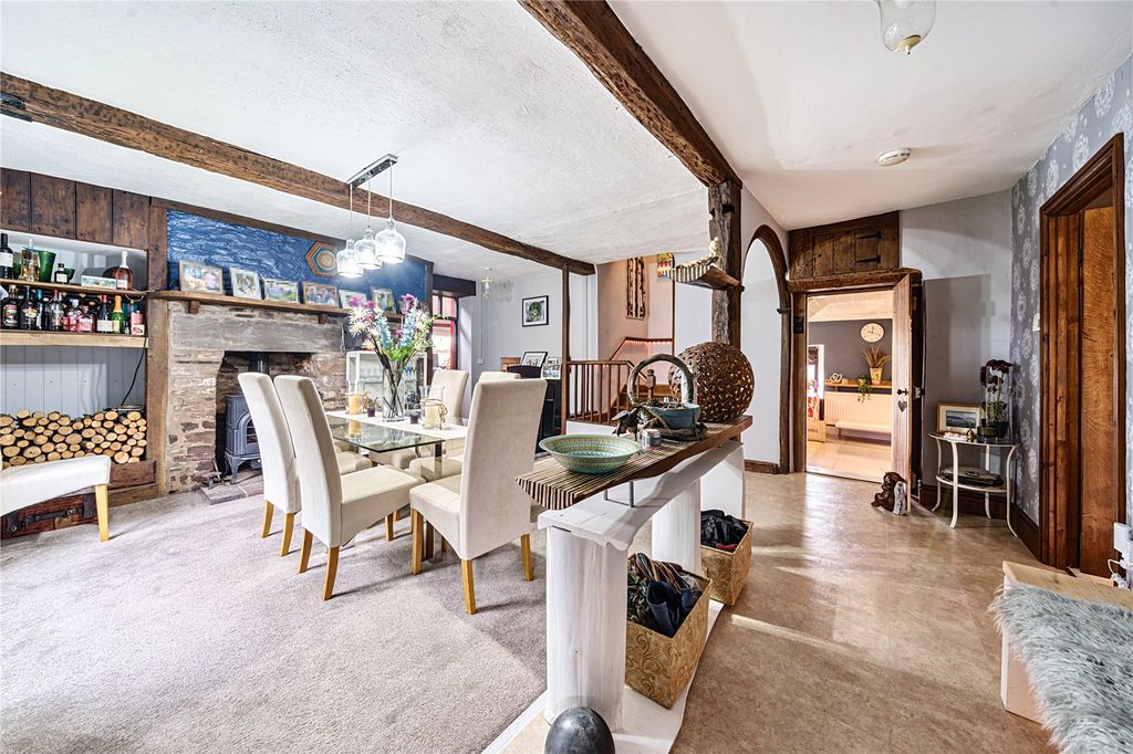 Property photo 3 of 45 Picture No. 05