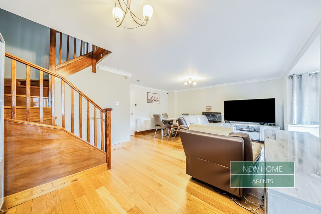Property photo 3 of 19 Photo 14