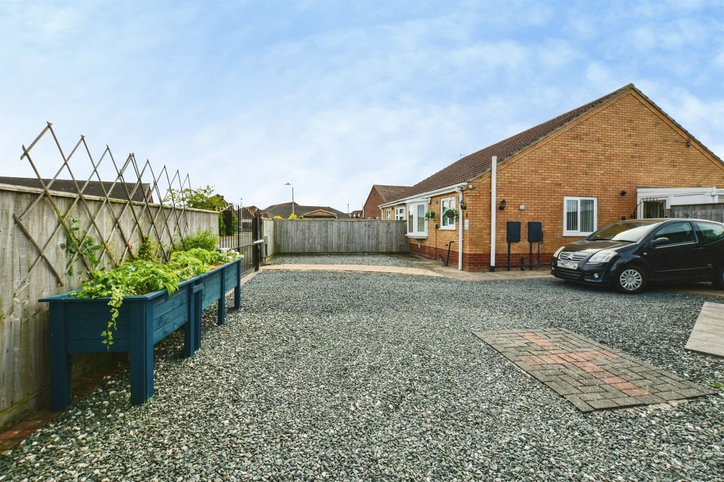 Property photo 3 of 18