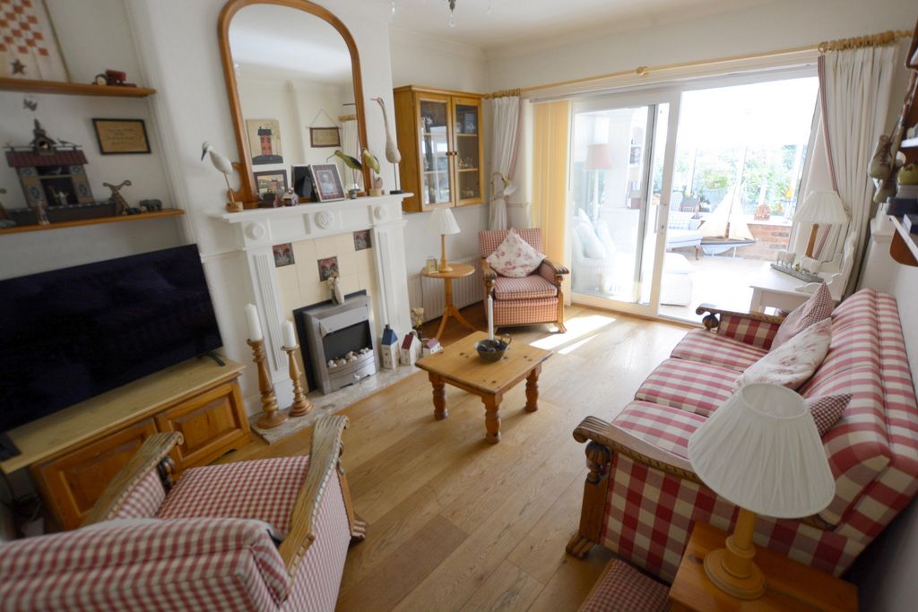 Property photo 3 of 23 Photo 17