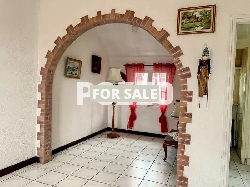 Property photo 1 of 9