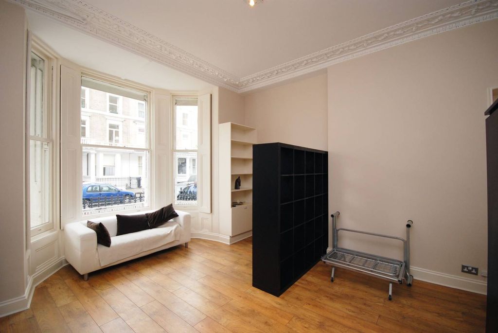 Property photo 1 of 4