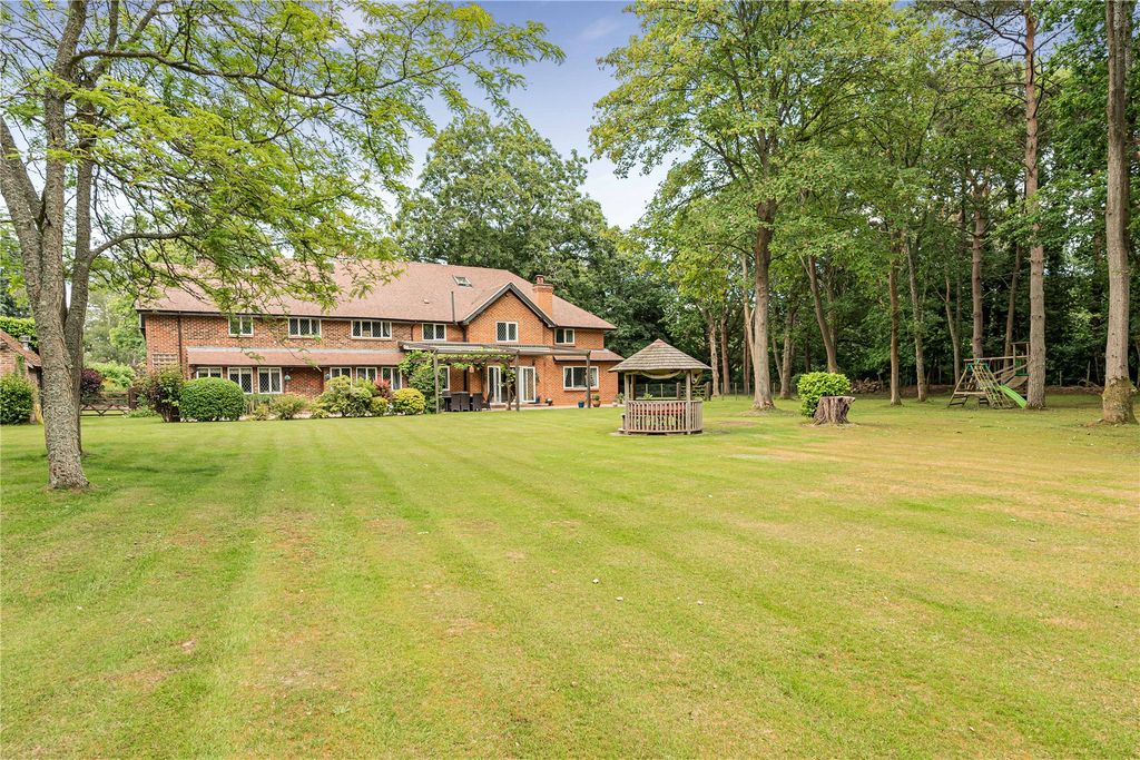 Property photo 2 of 41 Picture No. 30