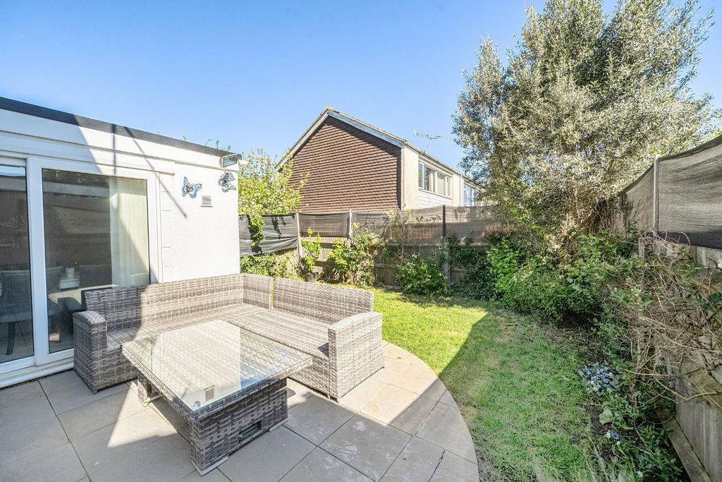 Property photo 3 of 23