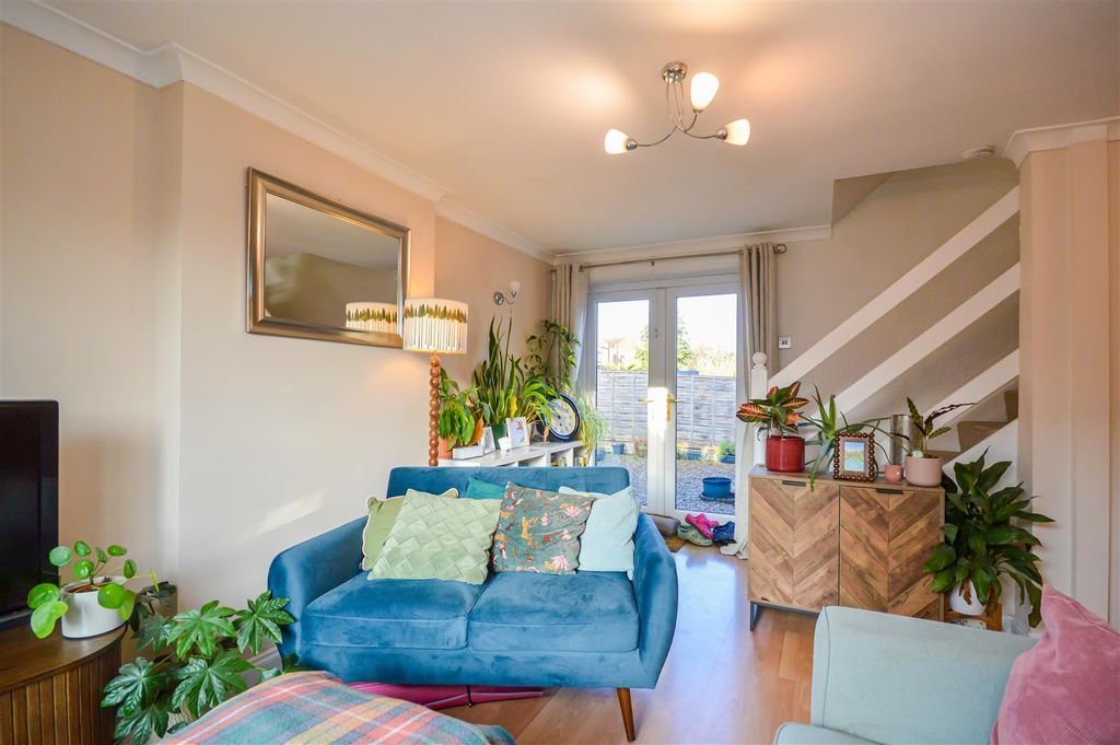 Property photo 3 of 13 Dining Room