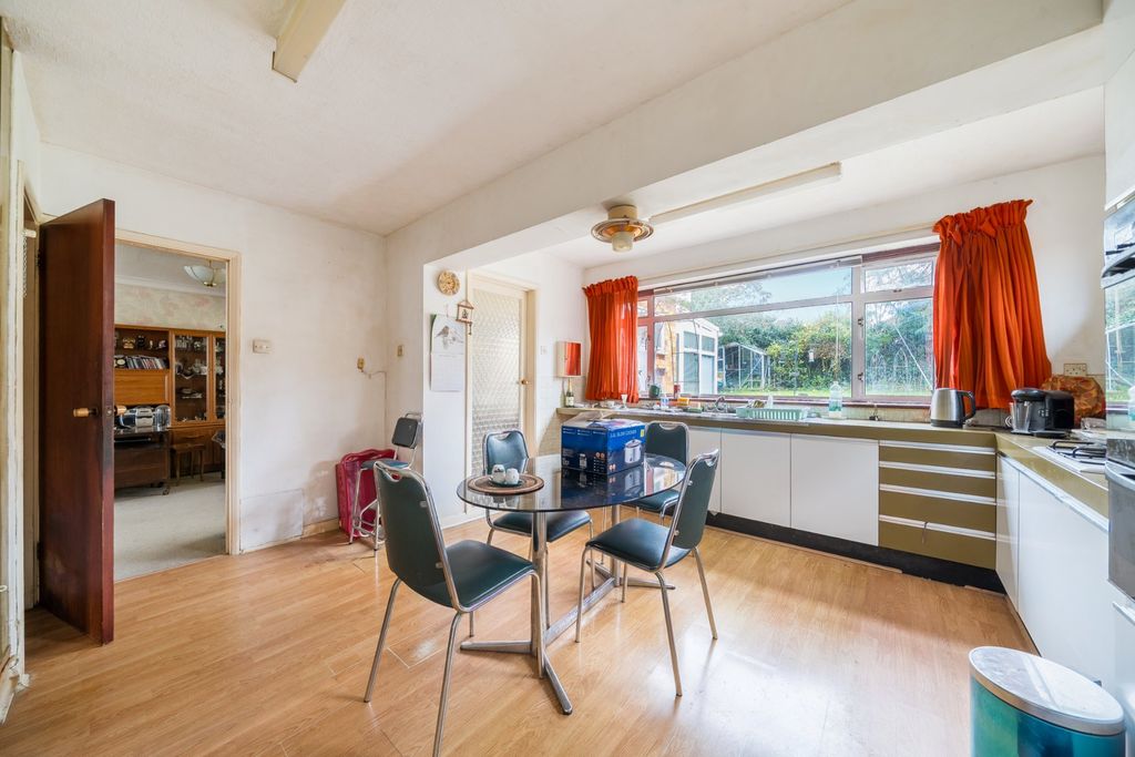 Property photo 3 of 9 Picture No. 21