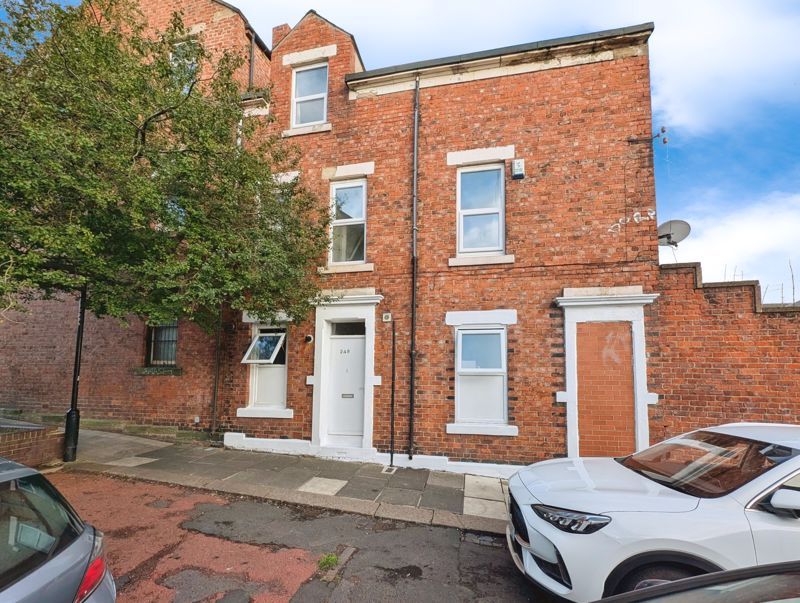 Property photo 1 of 11 Photo 6