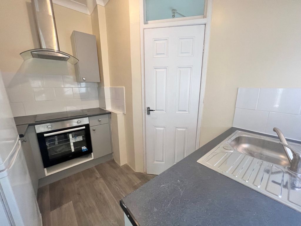 Property photo 3 of 6 Picture No. 05