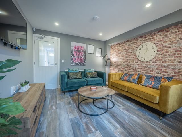 Property photo 2 of 7