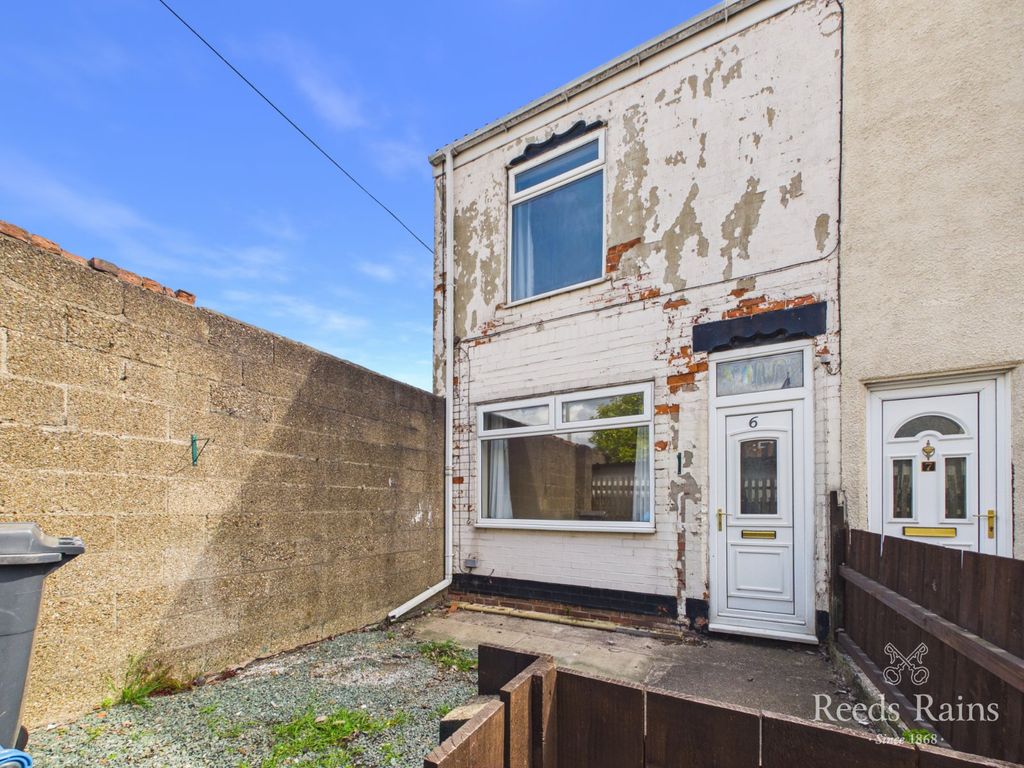 Property photo 1 of 13 External