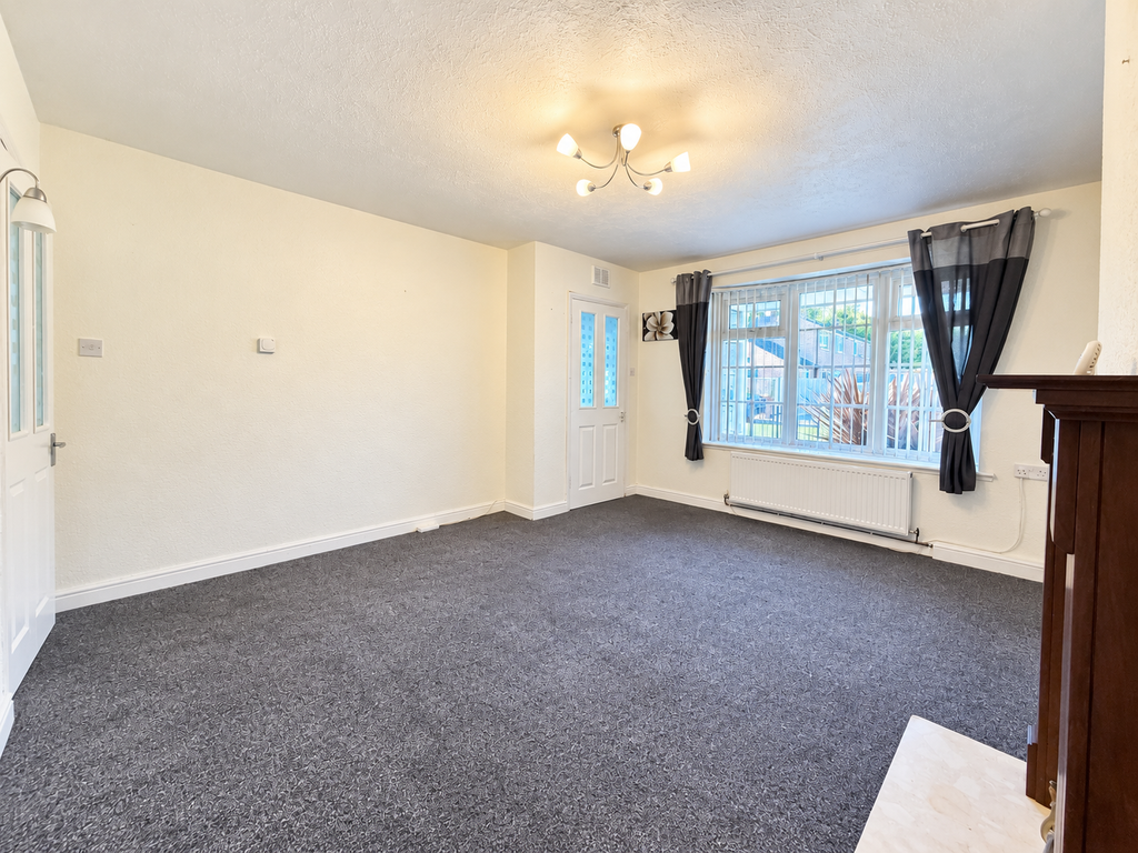 Property photo 3 of 13 7E9B879D-0737-40Bc-8Ada-A16473554951