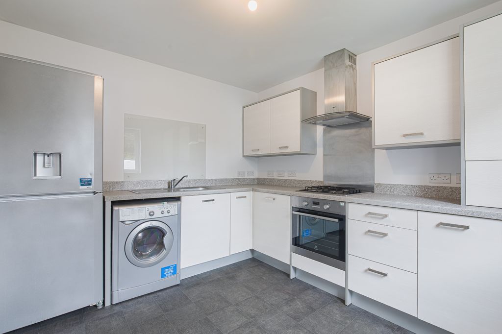 Property photo 3 of 15 Kitchen1