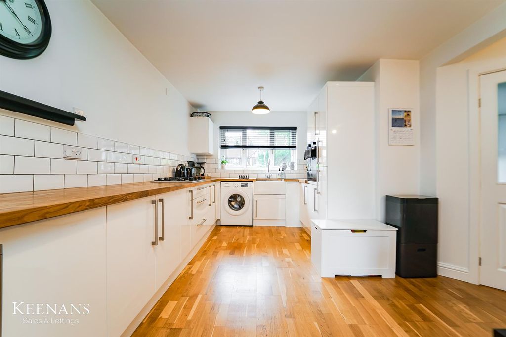Property photo 2 of 32 3.Jpg