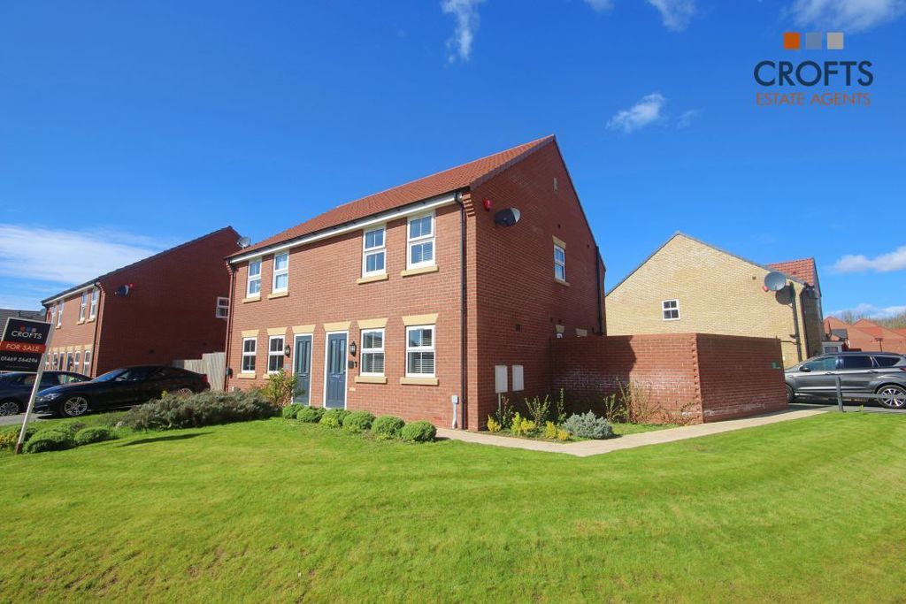 Property photo 1 of 15 Front