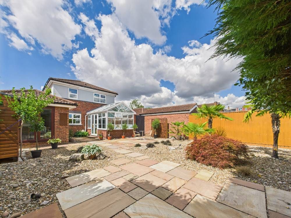Property photo 1 of 17