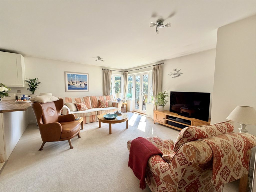 Property photo 3 of 15 Picture No. 13