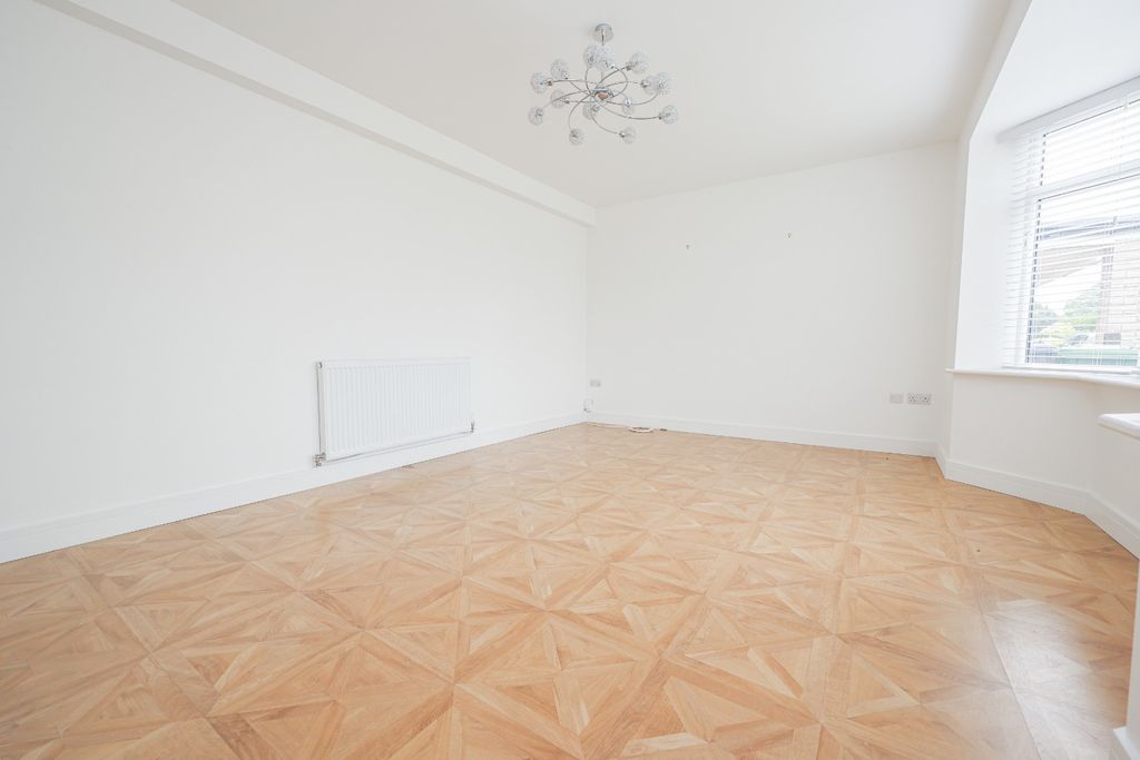 Property photo 2 of 24 4257221