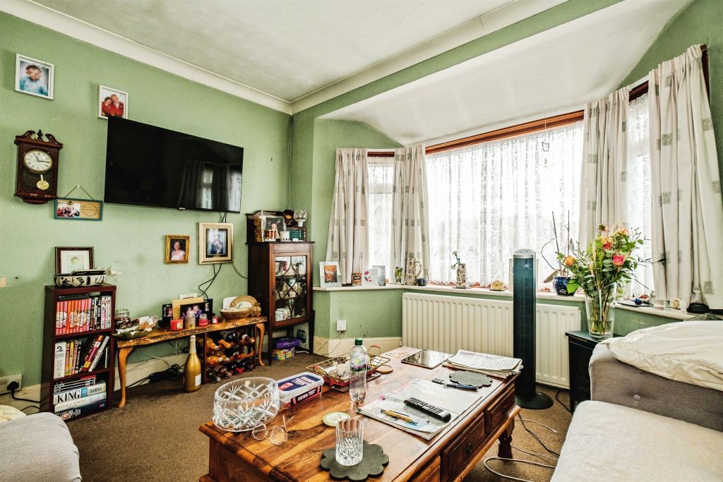 Property photo 3 of 17