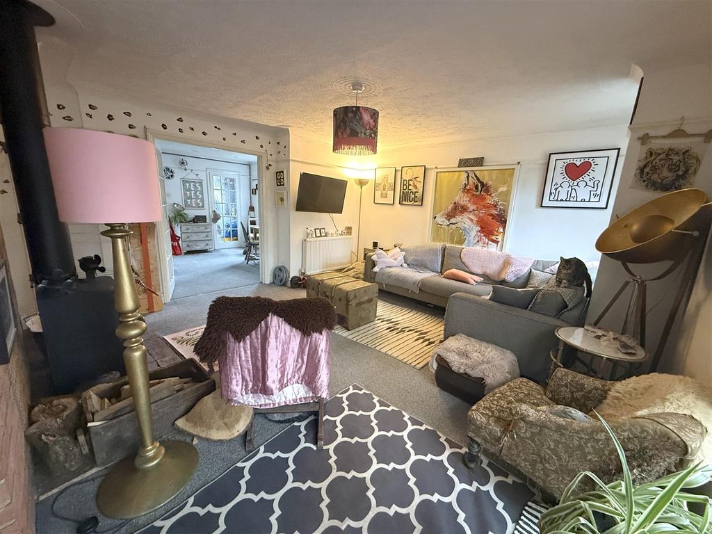 Property photo 2 of 10 Img_5216.Jpg