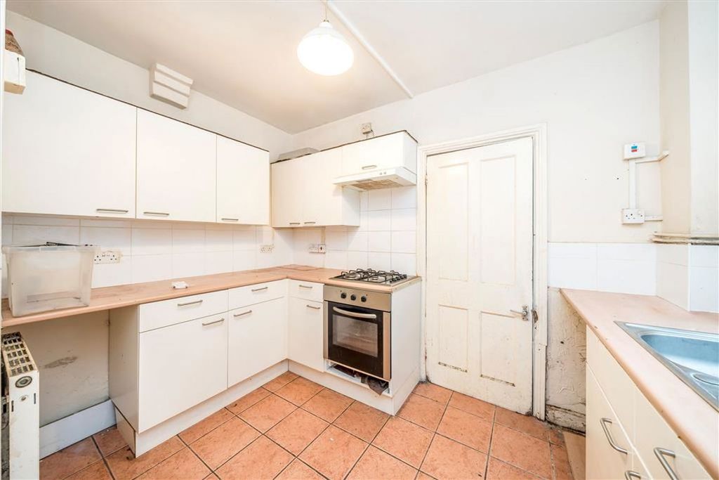 Property photo 3 of 12