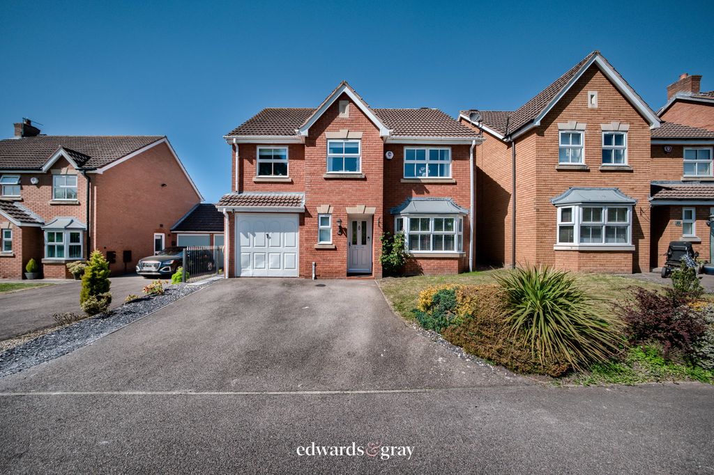 Property photo 1 of 31