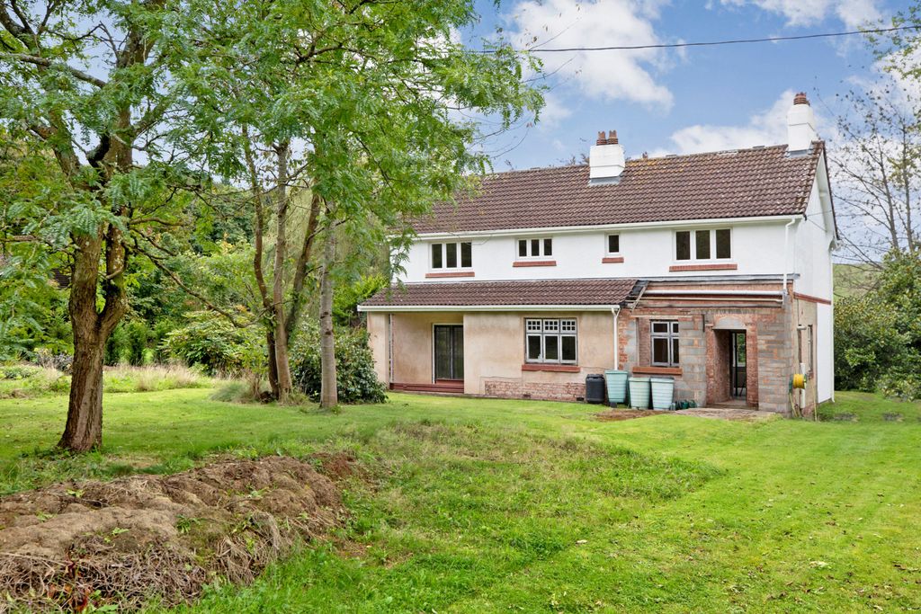 Property photo 3 of 24 Image